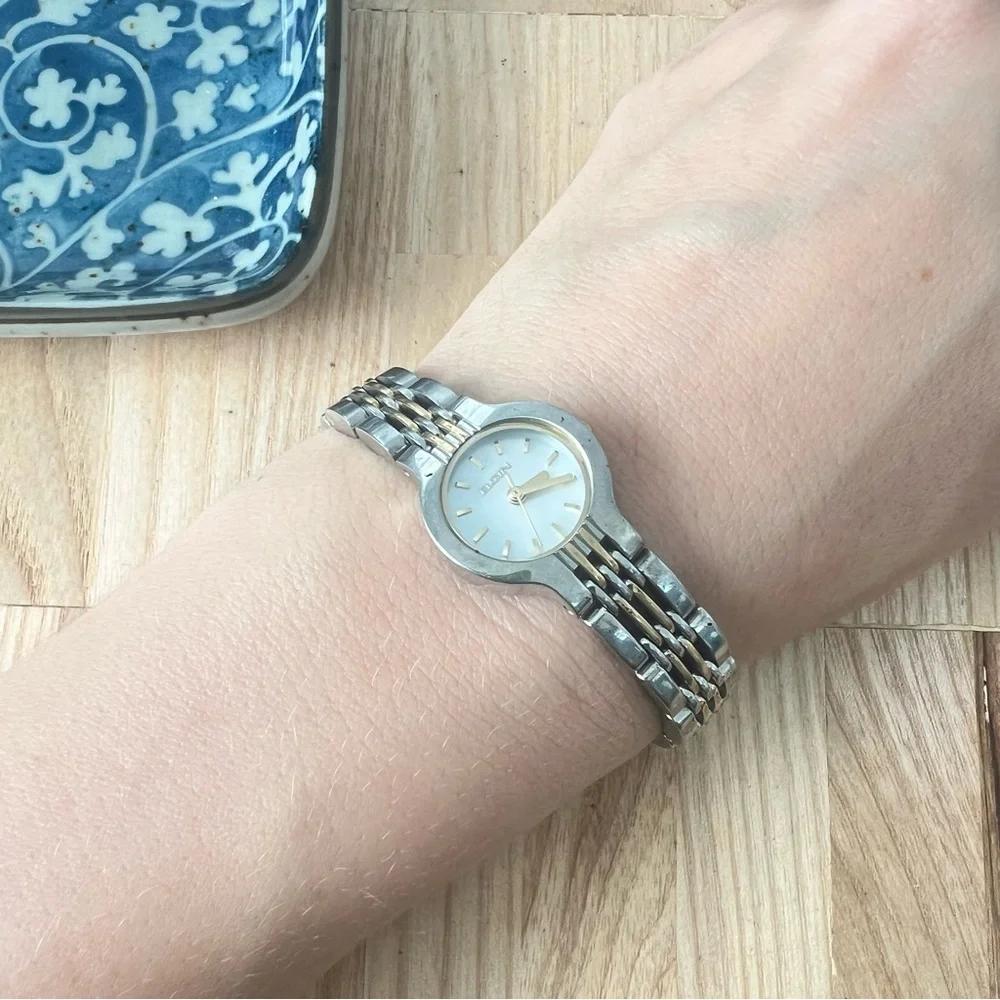 Dainty Elgin ladies two toned dress watch NEW BATTERY